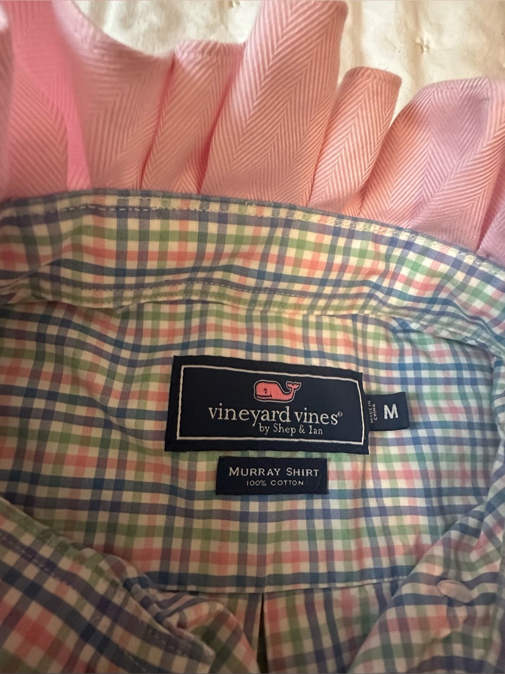 Women - Upcycled (reworked) men’s shirt with ruffled collar - Picture 4 of 7